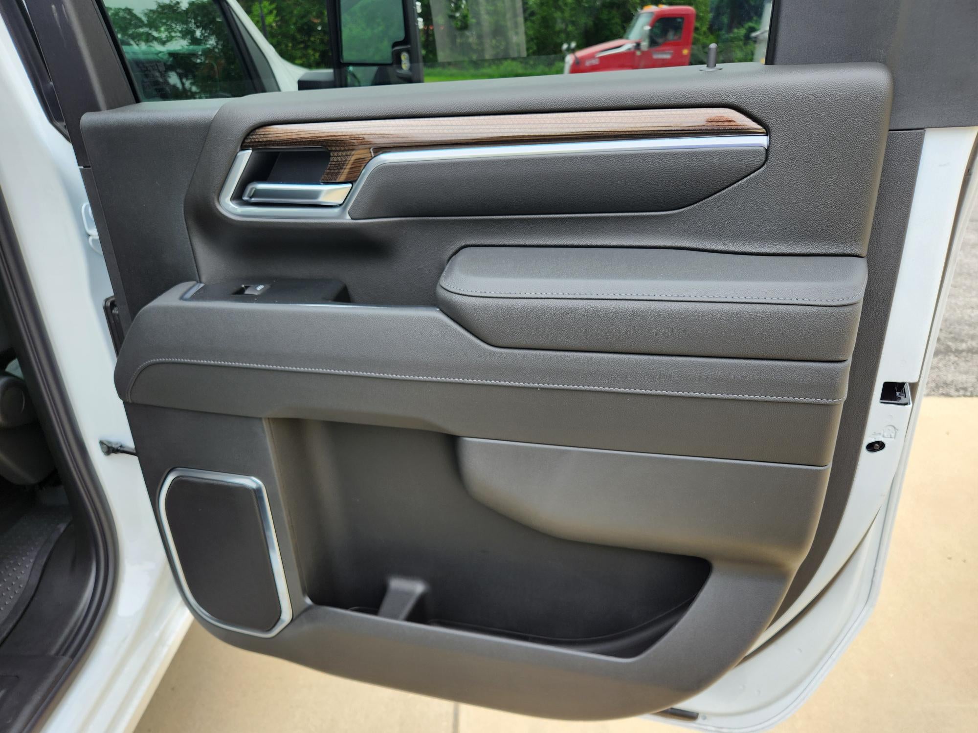 2026 Chevrolet Silverado 3500 HD Chassis Cab LT
