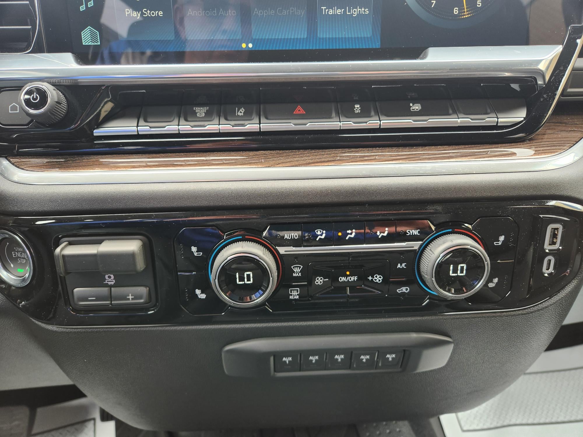 2026 Chevrolet Silverado 3500 HD Chassis Cab LT