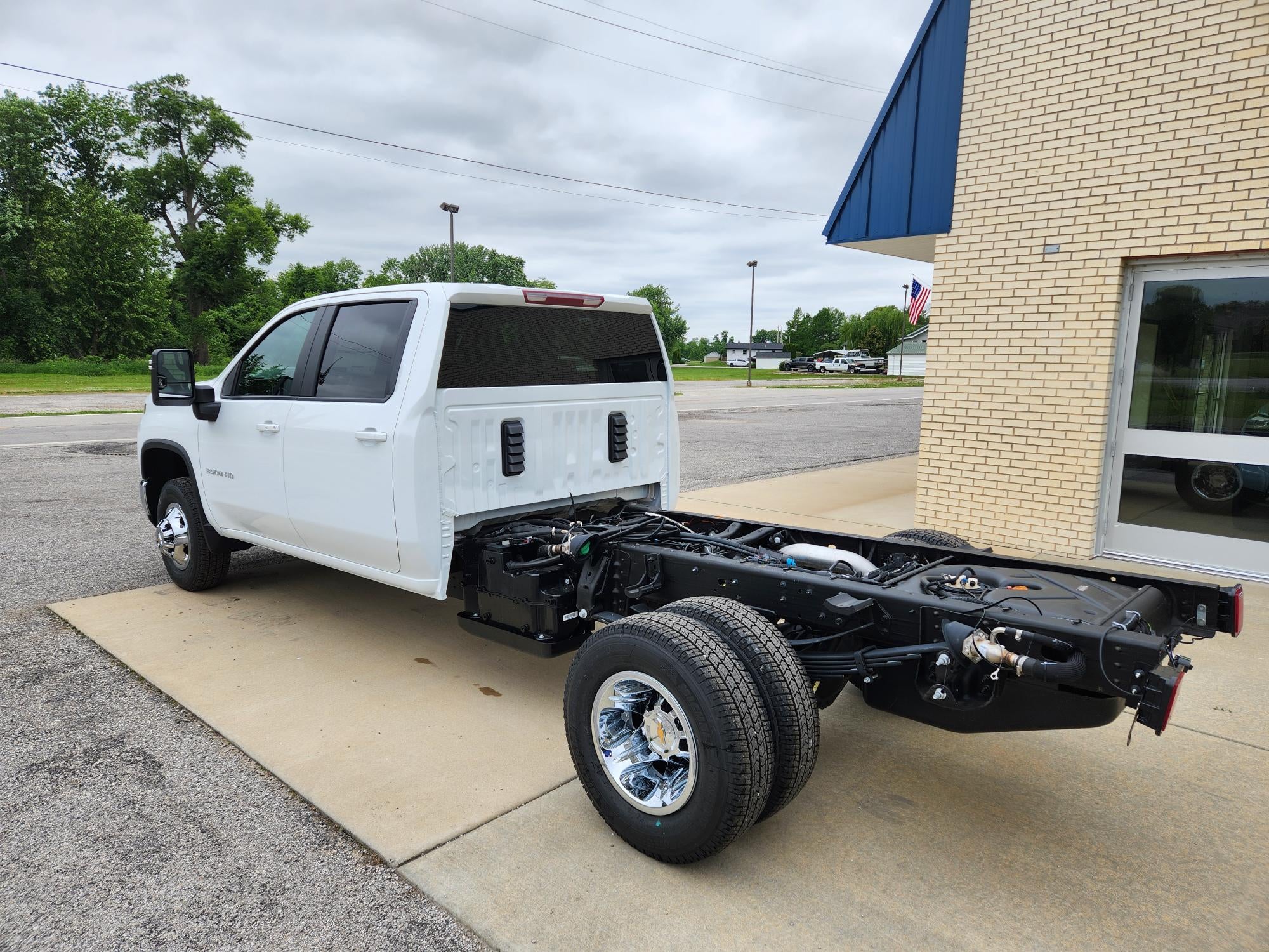 2026 Chevrolet Silverado 3500 HD Chassis Cab LT