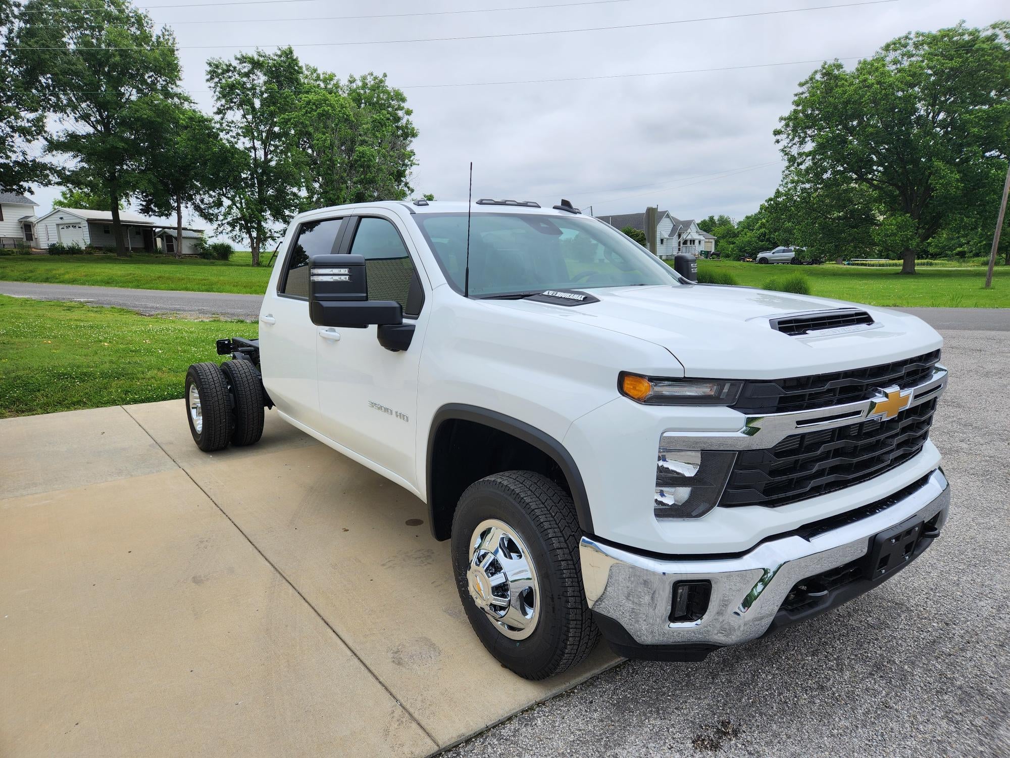 2026 Chevrolet Silverado 3500 HD Chassis Cab LT