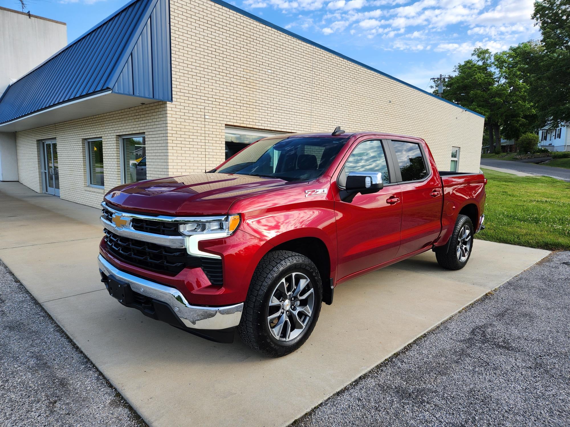 2024 Chevrolet Silverado 1500 LT