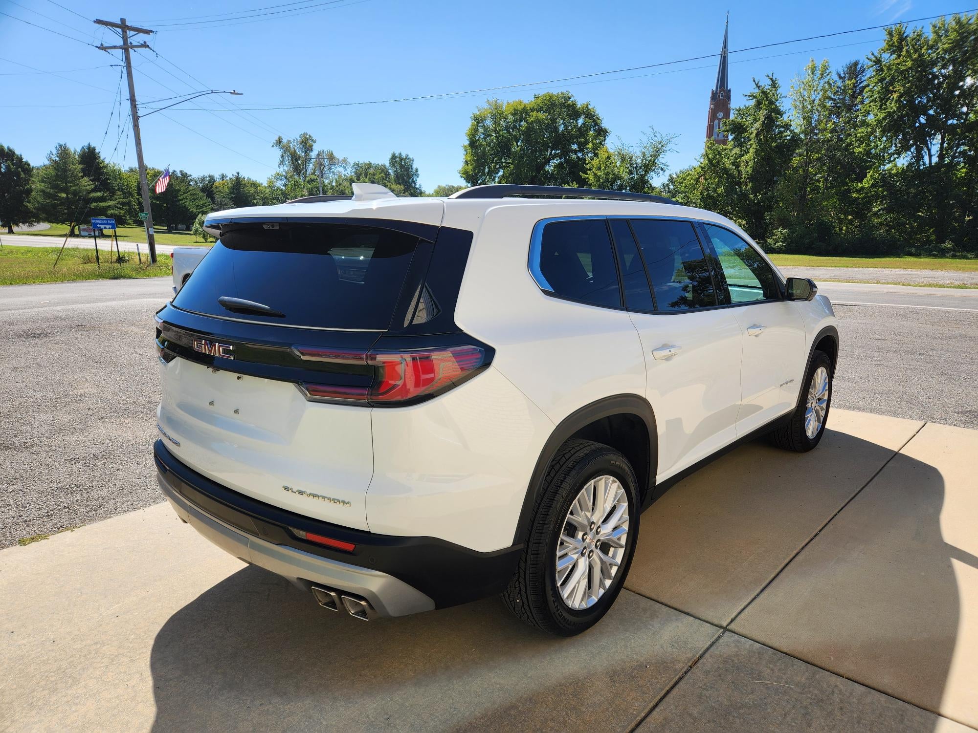 2026 GMC Acadia Elevation